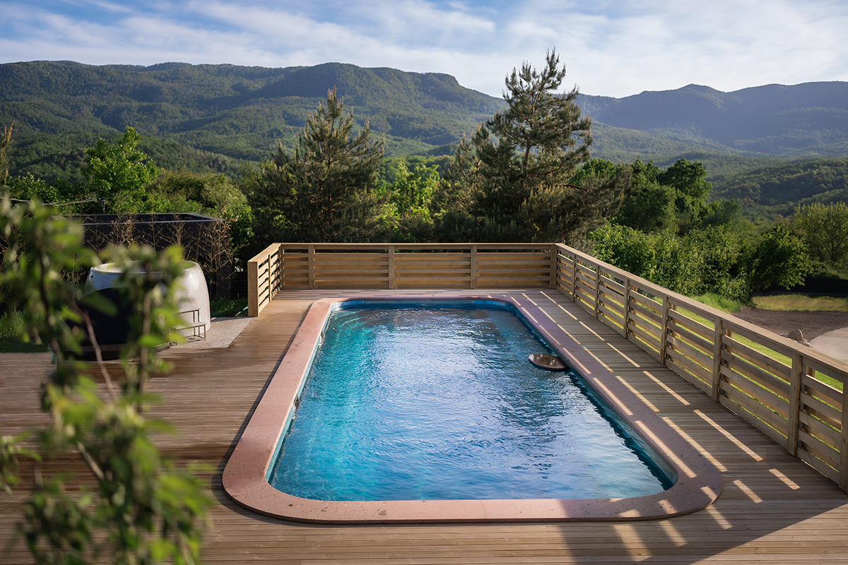 Бассейн Ривьера